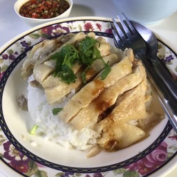 เฟยหลง ข้าวมันไก่ แม่เหียะ