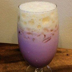 เผือกหอมนมสด