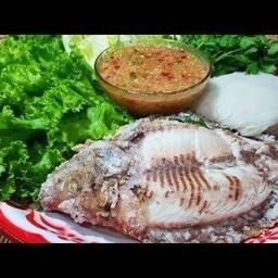 เต้ เมี่ยงปลาเผา ตลาดนัดประดู่