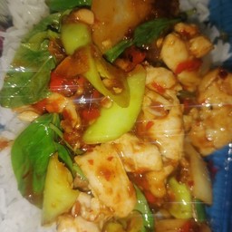 ไก่ผัดน้ำพริกเผา