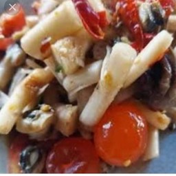 ตำไหลบัวหอยเชอรี่