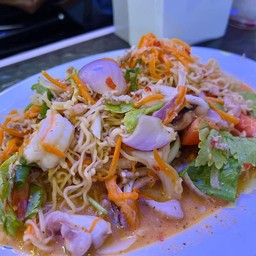 ยำมาม่าทะเล