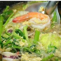 สุกี้น้ำกุ้งปลาหมึก