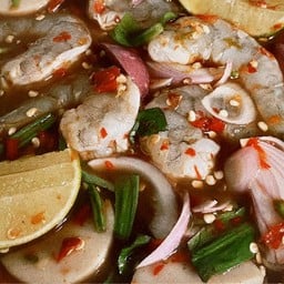 ยำกุ้งสด สบายพุงรสเด็ด