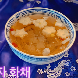 โอมิจาฮวาแช(Korean traditional royal Omija punch)
