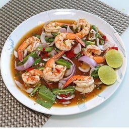 ยำกุ้งสุก