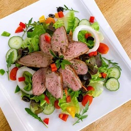 สลัดอกเป็ดรมควัน