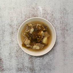 ต้มซี่โครงหมูใบชะมวง