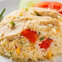 ข้าวผัดไก่(กลาง)