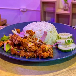 ข้าวยำไก่แซ่บ