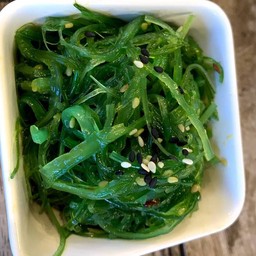 ยำสาหร่าย