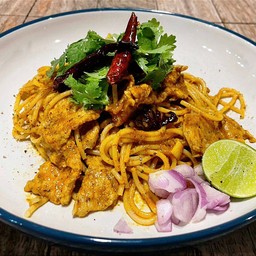 สปาเก็ตตี้ข้าวซอยหมู
