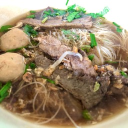 ก๋วยเตี๋ยวบ้านเช่า