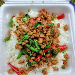 กระเพราหมูสับ