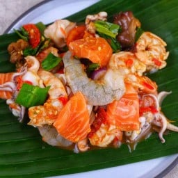 แซ่บดึกดึก(ยำ ส้มตำ ตามสั่ง) ห้าแยกลาดพร้าว
