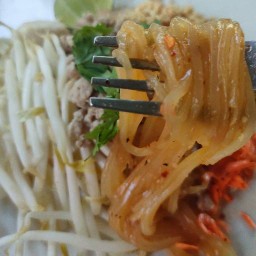 หมูปลาร้าแซ่บ @Salaya