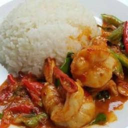พริกแกงกุ้งราดข้าว