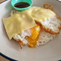 ข้าวไข่ดาวชีสทะลัก