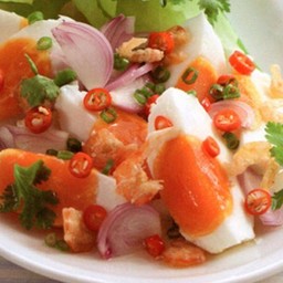 ยำไข่เค็ม