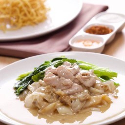 ป๋าอู๊ดราดหน้ายอดผัก สาขาMakroลาดพร้าว ป๋าอู๊ดราดหน้ายอดผัก สาขาMakroลาดพร้าว