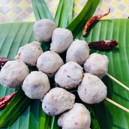 ลูกชิ้นปลาหมึก