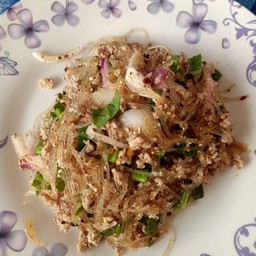 ลาบวุ้นเส้นหมูสับ
