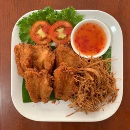 ปีกไก่ทอดตะไคร้