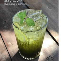 ชาเขียวมะนาวโซดา