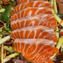 หม่าล่าบ้านธาตุ ยำ & สเต็ก