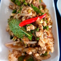 ส้มตำน้ำอ้อย ไห้ถ่า  สาขาตลาดพระปิ่น 3 ส้มตำน้ำอ้อย ไห้ถ่า สาขาตลาดพระปิ่น 3 โซนโต้รุ่ง