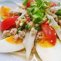 ยำไข่ต้ม