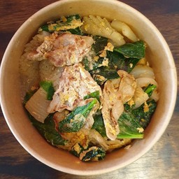 เส้นบุกผัดซีอิ๊ว หมู