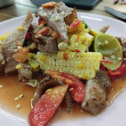 ตำข้าวโพดคอหมูย่าง