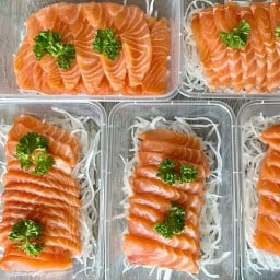 แซลมอน&กุ้งดองเกาหลี byAum&Pisana  สาขารัชดา พระราม9