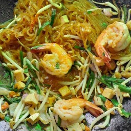 ผัดไทยโบราณ by เตาหอม
