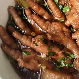 เกาเหลาบาทาไก่