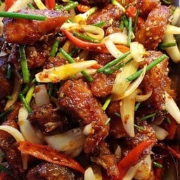 ข้าวปลานิลแกะผัดพริกเผา+ไข่