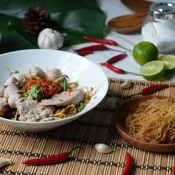 เส้นเล็กต้มยำแห้ง-พิเศษ