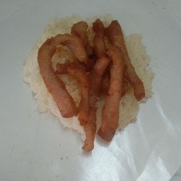 ข้าวหมูกระเทียม