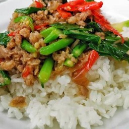 ผัดคะน้าราดข้าว , ผัดคะน้าน้ำมันหอย