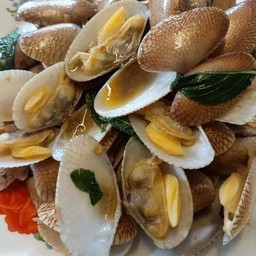 หอยลายผัดน้ำพริกเผา