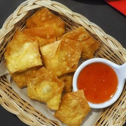 เกี๊ยวกรอบทรงเครื่อง