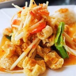 ตำแคปหมู