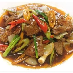 ผัดพริกอ่อนหมูสับ