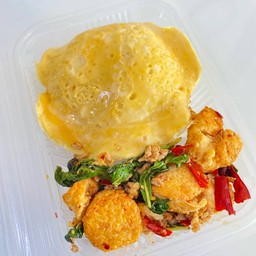 ข้าวกะเพราป่าเต้าหู้ + หมูสับ + ไข่นุ่ม