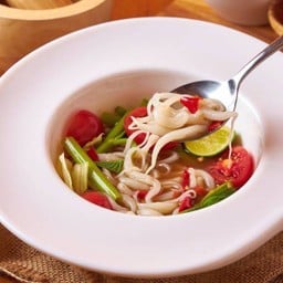 ส้มตำด๊องแด๊ง (ขนมจีนเส้นสด)