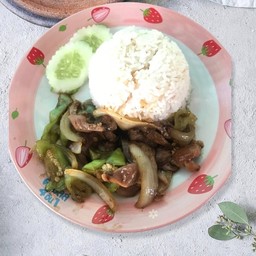 ผัดพริกหยวกเครื่องใน