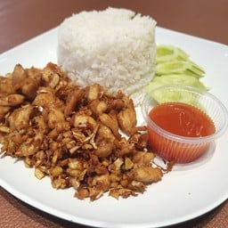 ข้าวไก่ทอดกระเทียมจริงๆนะ