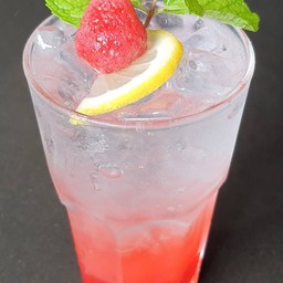 สตอเบอร์รี่โซดา (Strawberry Soda)
