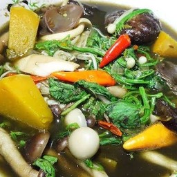 แกงเห็ดสามอย่าง.